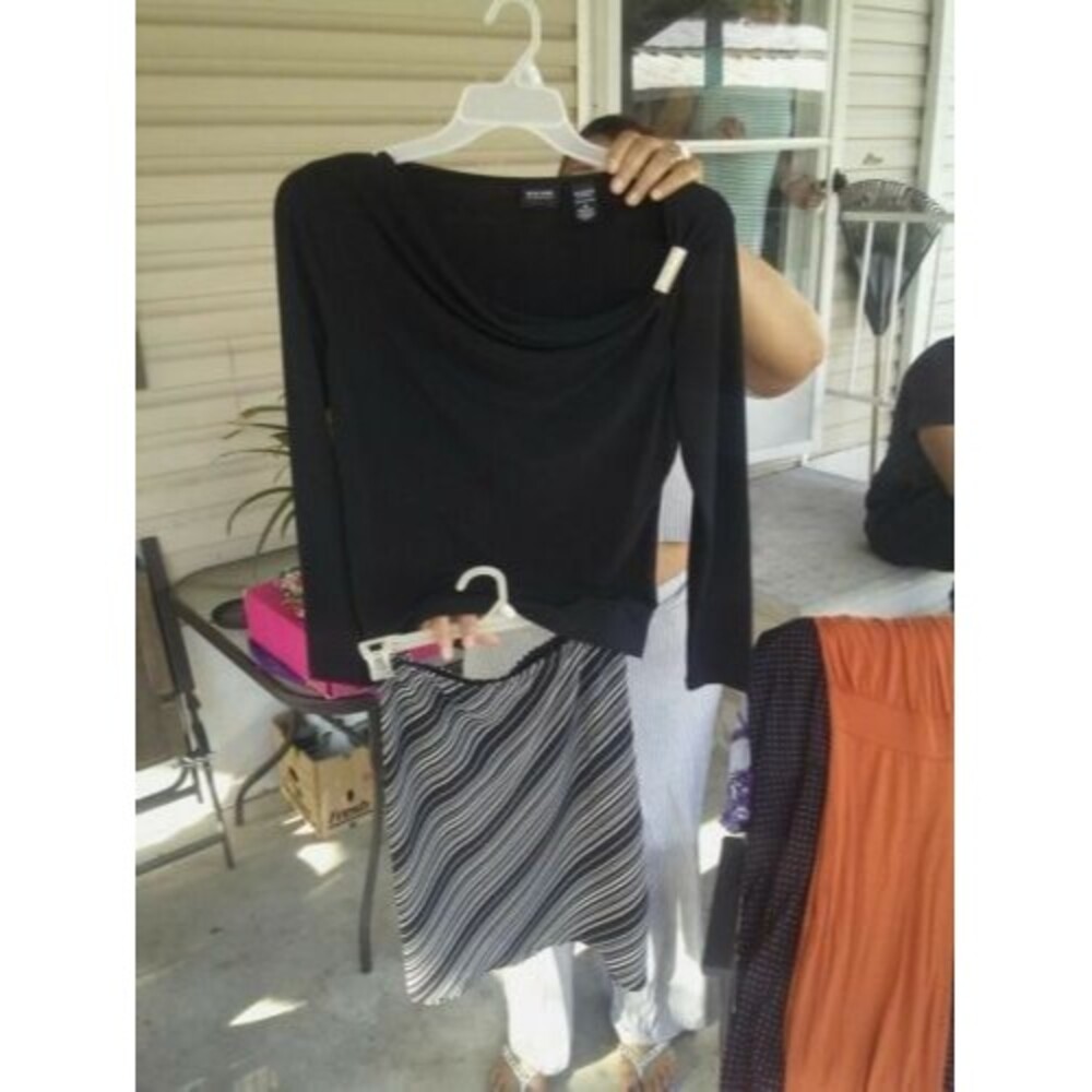 Women 2 Piece black & white skirt set si